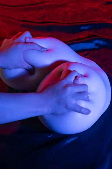 32cm (12.6") LoveNestle Series Big Busty Motorboat Silicone Maturbator - Muse III - Image 15